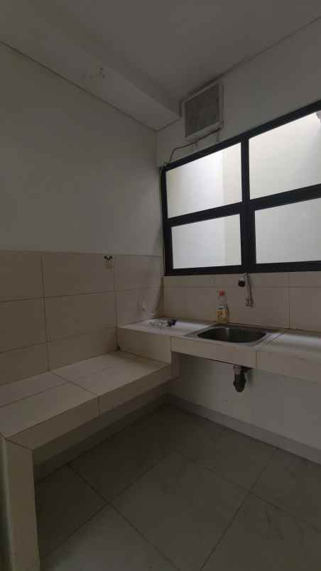 disewakan rumah lavon swan city cluster allura