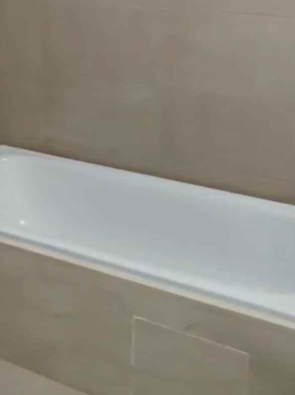 elitz lantai 12 view kolam renang kosong type 3br