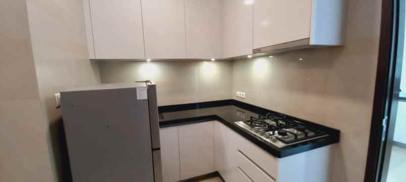 for rent 3br furnished apartemen at anandamaya