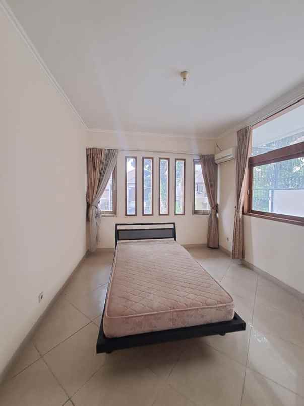 for rent house at pondok indah