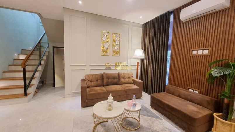 hunian eksklusif 2 lantai full furnish di maguwoharjo