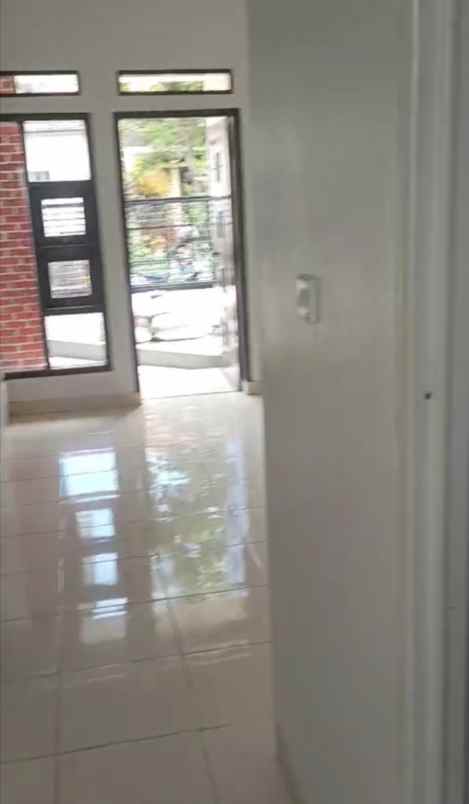 jual cepat hanya 350 jt rumah komersil siap huni