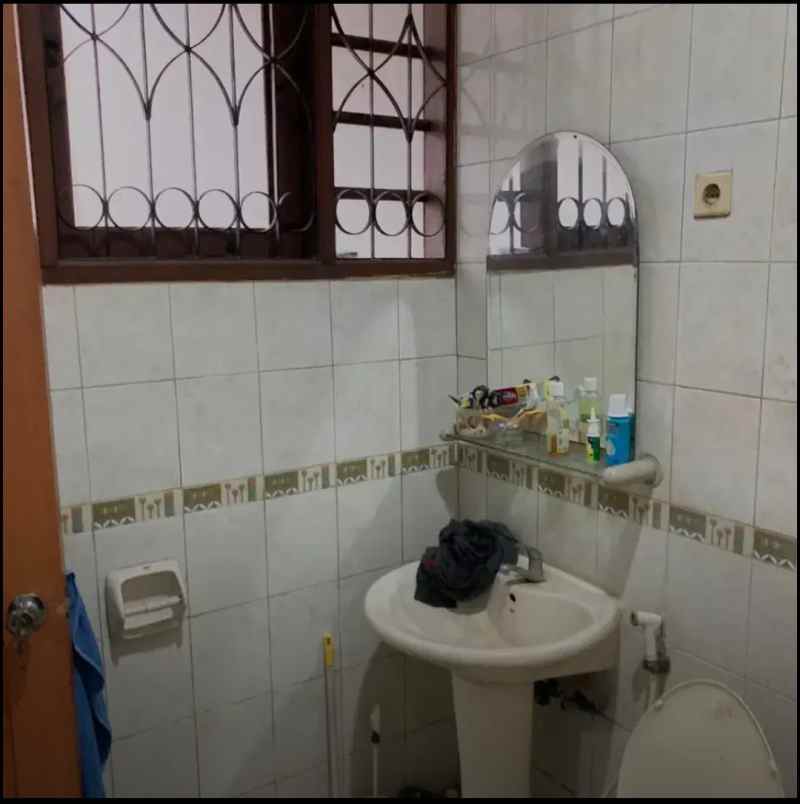 jual cepat rumah strategis dekat jakarta harga murah