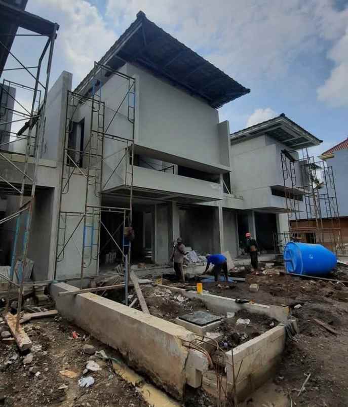 jual rumah baru central park mulyosari surabaya timur