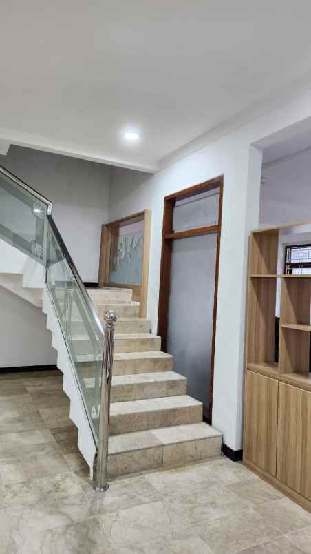 jual rumah baru selesai renov taman alfa indah jkt