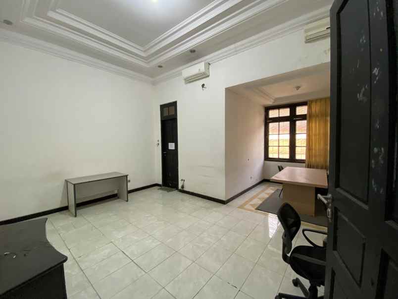 jual rumah dan gedung kantor di puncak permai surabaya