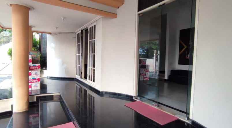 jual rumah dan gedung kantor di puncak permai surabaya