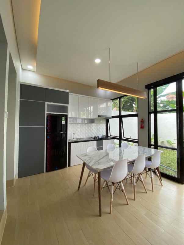 jual rumah exclusive townhouse smart home