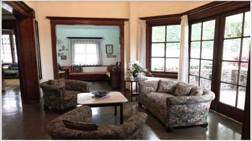 jual rumah heritage jl dago bandung jabar