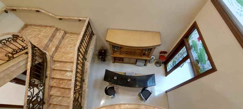 jual rumah mewah fullfurnish citra1 jak bar