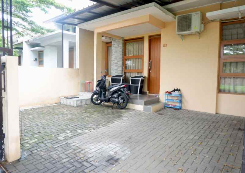 jual rumah over kredit cisaranten kulon