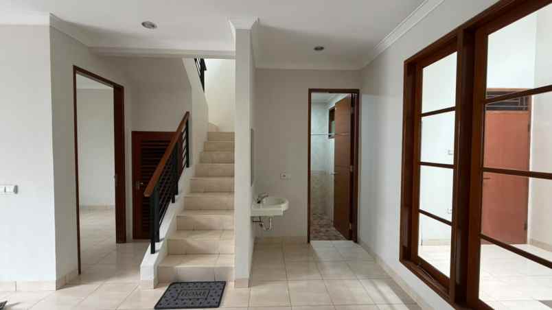jual rumah siap huni di bsd the green dekat pintu tol