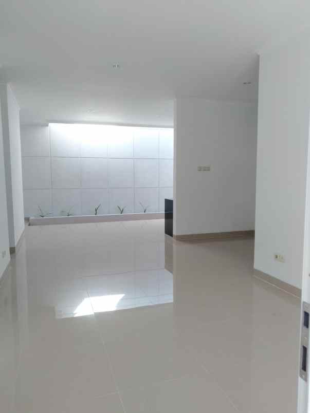 jual rumah siap huni kota wisata cibubur