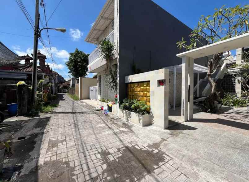 kost elite hanya 10 menit dari kerobokan bali