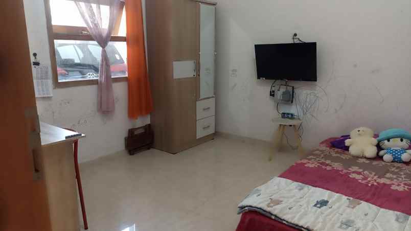 kost putri bu heri gresik