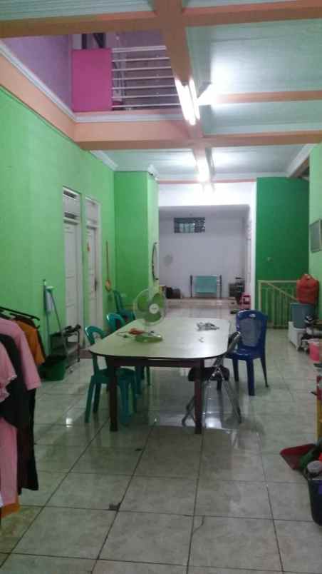 kost salemba