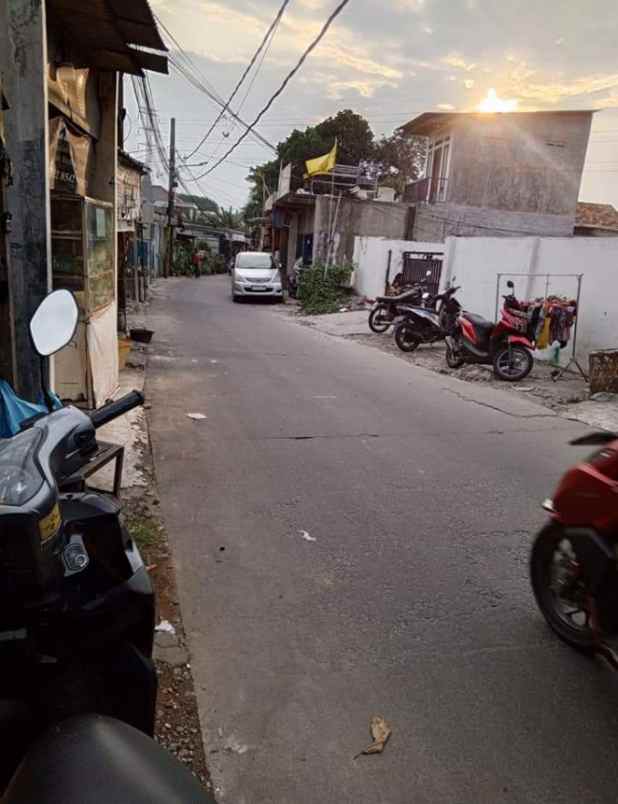 lahan kosong siap bangun sudah di pondasi dan di urug