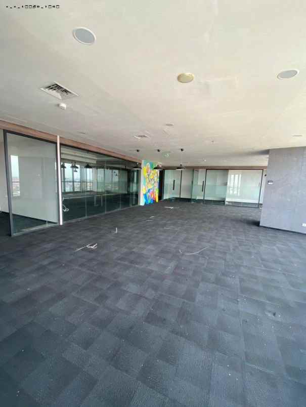 office tower tunjungan plaza strategis pusat kota