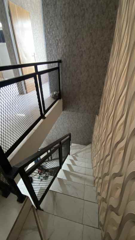 over kredit rumah cicilan murah dan flat
