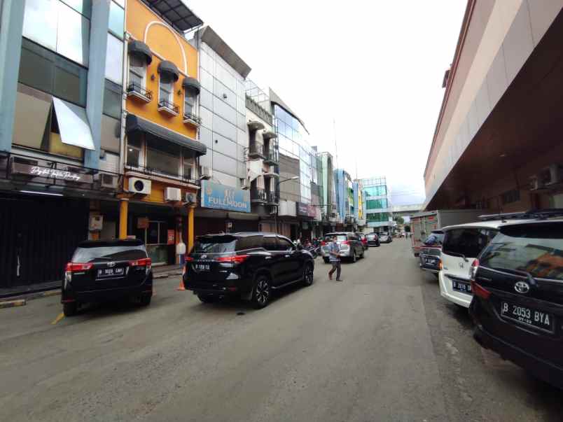 pabrik 3 lantai di tangerang selatan