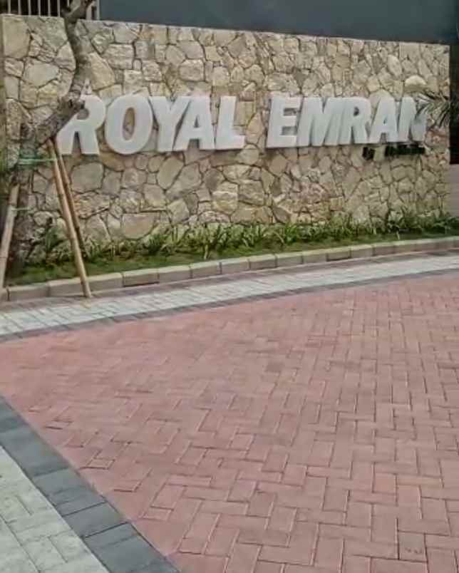 perum royal emran kedamean gresik