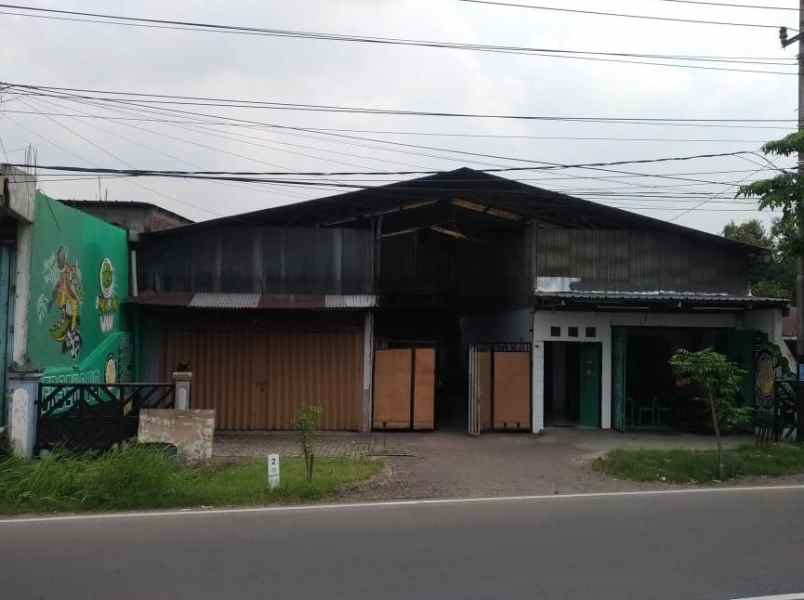 prospek bagus rumah usaha raya gilang taman sidoarjo