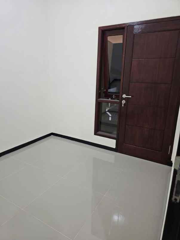 ready 2 unit rumah baru gress di wisma bungurasih