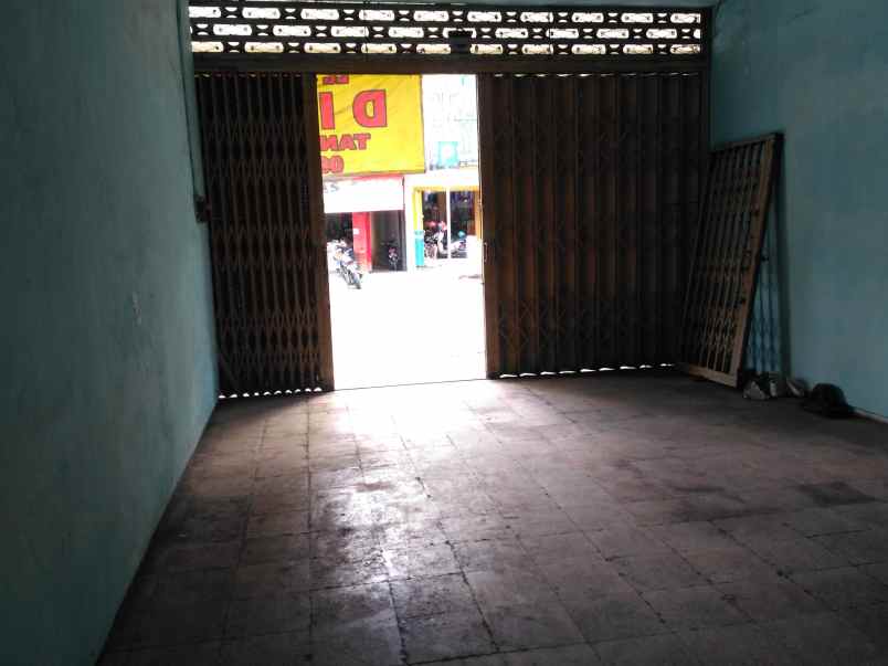 ruko gudang kantor lumajang