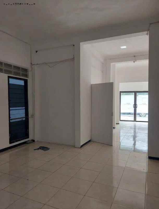 ruko raya nginden strategis hadap jalan raya