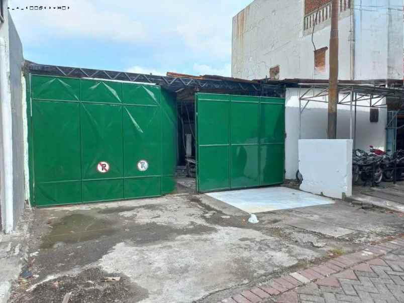 ruko raya nginden strategis hadap jalan raya