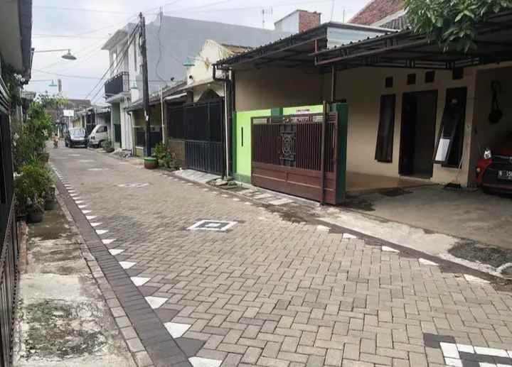 rumah 1 lantai lokasi strategis di sawojajar 2