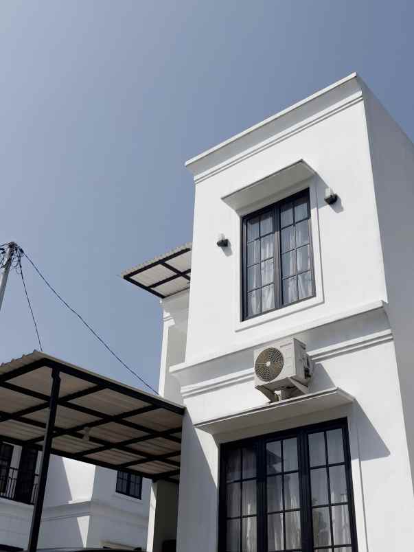 rumah 2 lantai di cibinong bogor cuma 600 jutaan