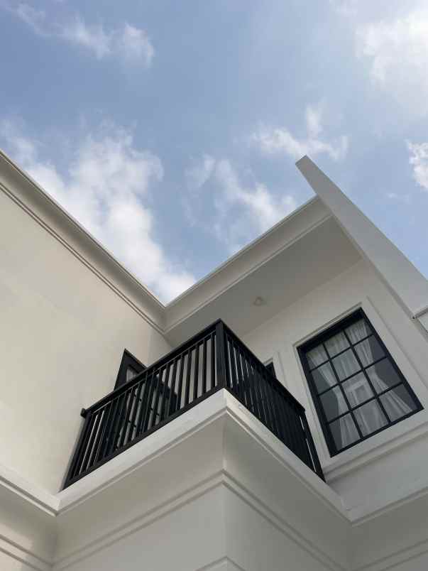 rumah 2 lantai lokasi strategis di kota bogor