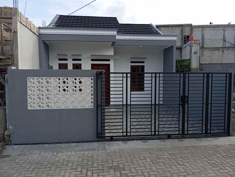 rumah baru cisasawi cihanjuang siap huni lokasi mudah