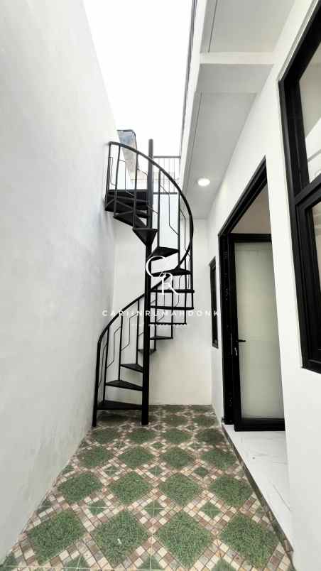 rumah baru harga santai 900jt an di surabaya timur