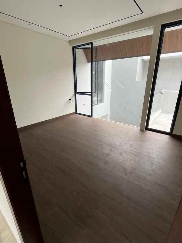 rumah baru minimalis 3 lantai surabaya barat nego