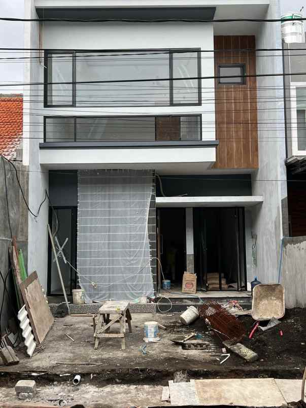 rumah baru minimalis klampis semolo lokasi strategis