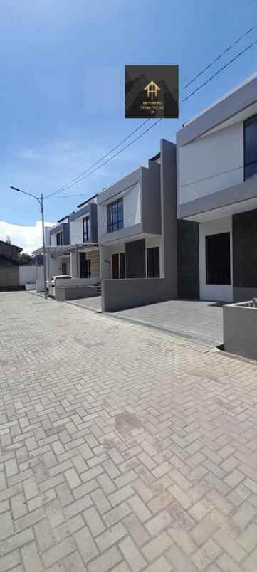 rumah baru ready stok di sayap setra duta bandung