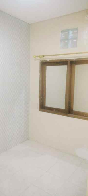 rumah baru renov bronggalan sawah carport 1 mobil