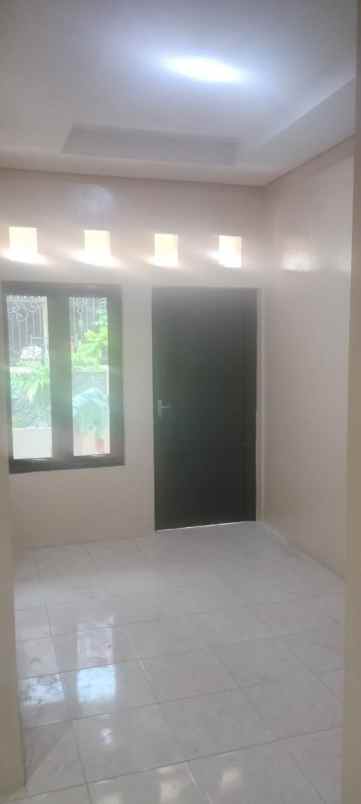 rumah baru renov bronggalan sawah carport 1 mobil