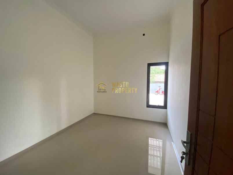 rumah baru strategis dekat uii dan wisata blue lagoon