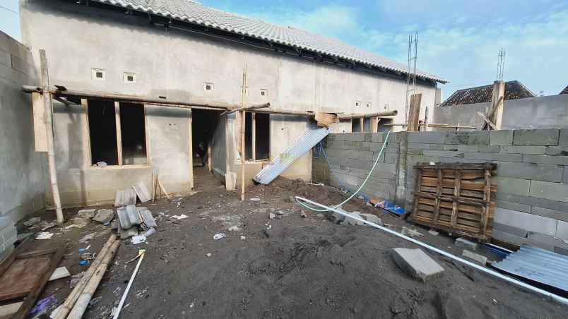 rumah baru tanah luas 5 menit ke smp negeri 2 kalasan