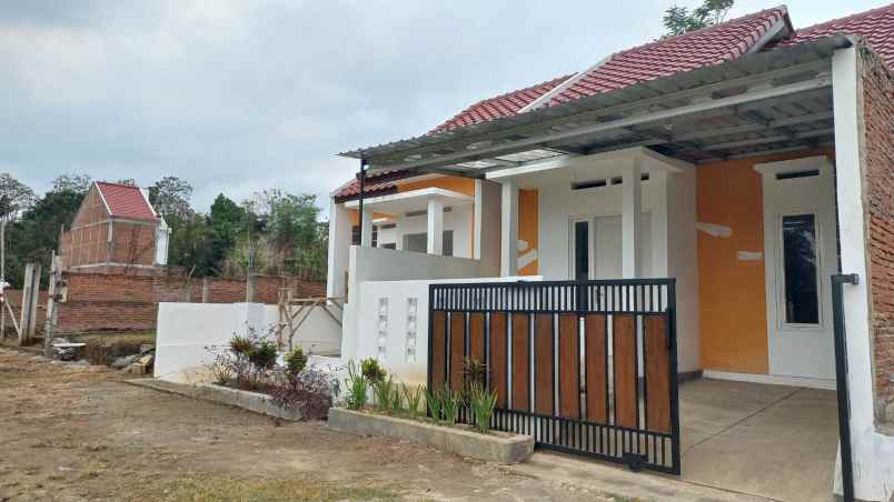 rumah cantik murah di kedungkandang malang