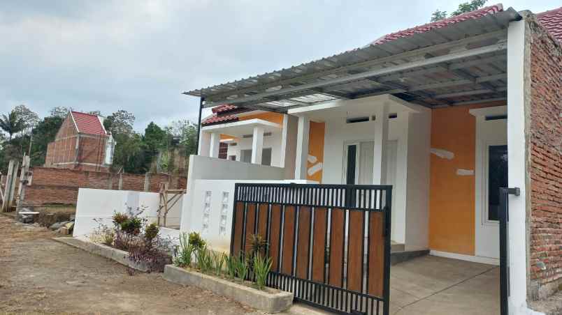 rumah cantik murah di kedungkandang malang