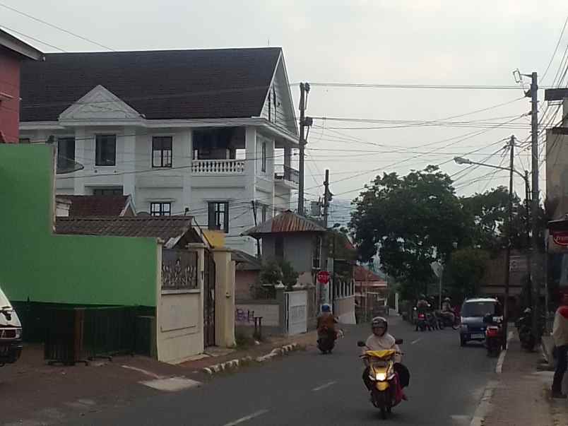 rumah dekat akmil cocok untuk kost homestay