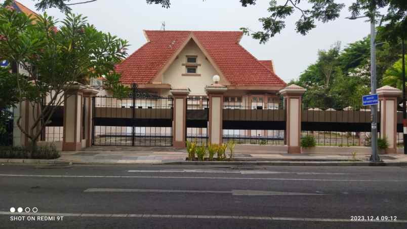 rumah dijual cepat area surabaya kota