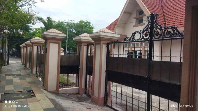 rumah dijual cepat area surabaya kota