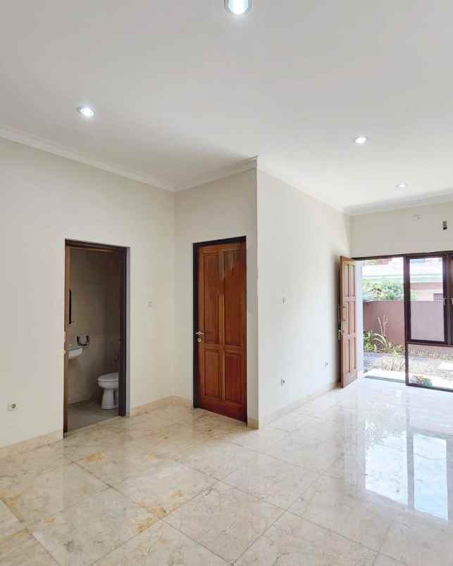 rumah dijual di pondok indah jakarta selatan