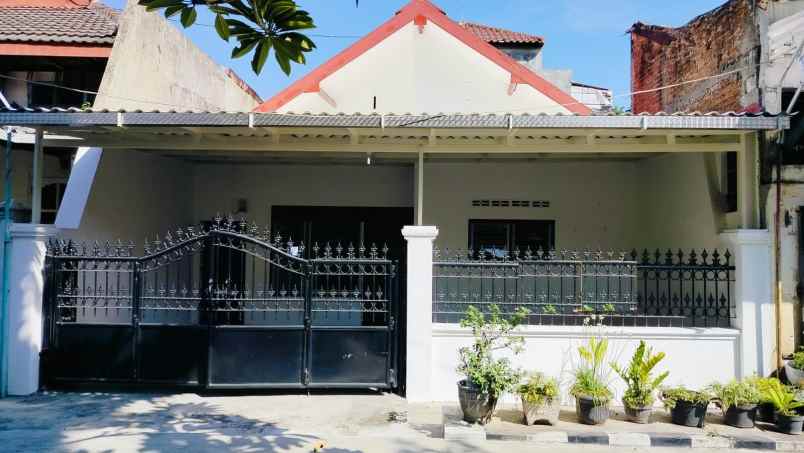 rumah disewakan pakis tirtosari surabaya barat