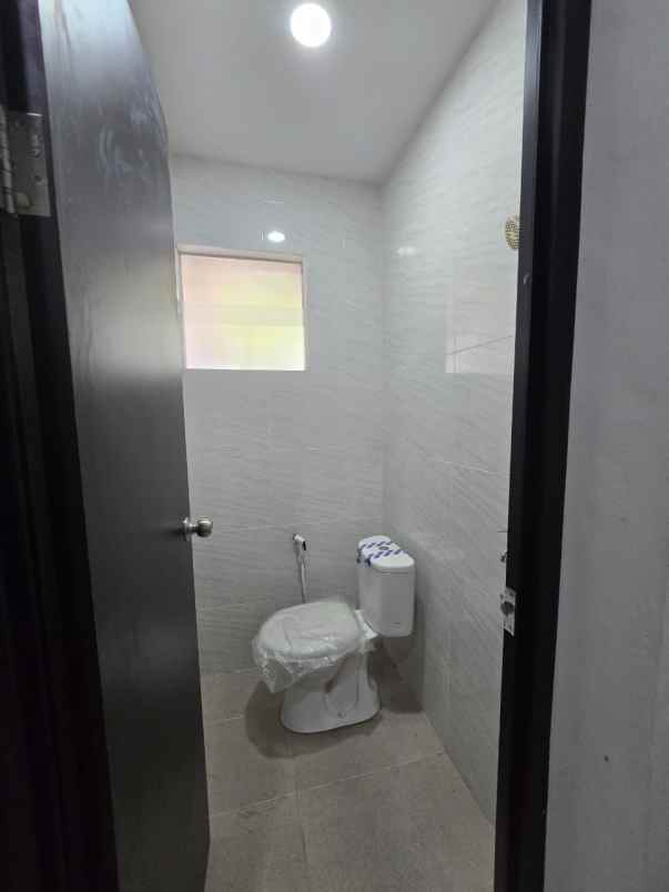 rumah eastern park surabaya masih baru gress